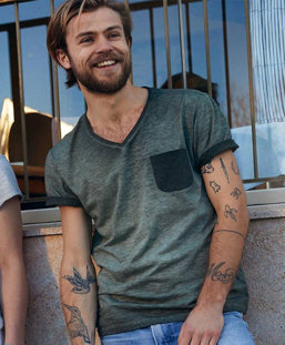 Koszulka męska  V-neck vintage z kieszonką - Organic